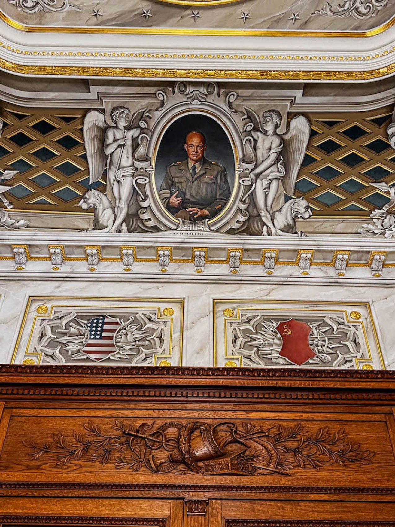 Eisenhower Room — decorative finish by Kim Delaney, Delaney Fine Finishes